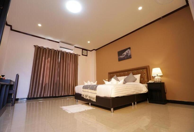 Отель Khounmixay