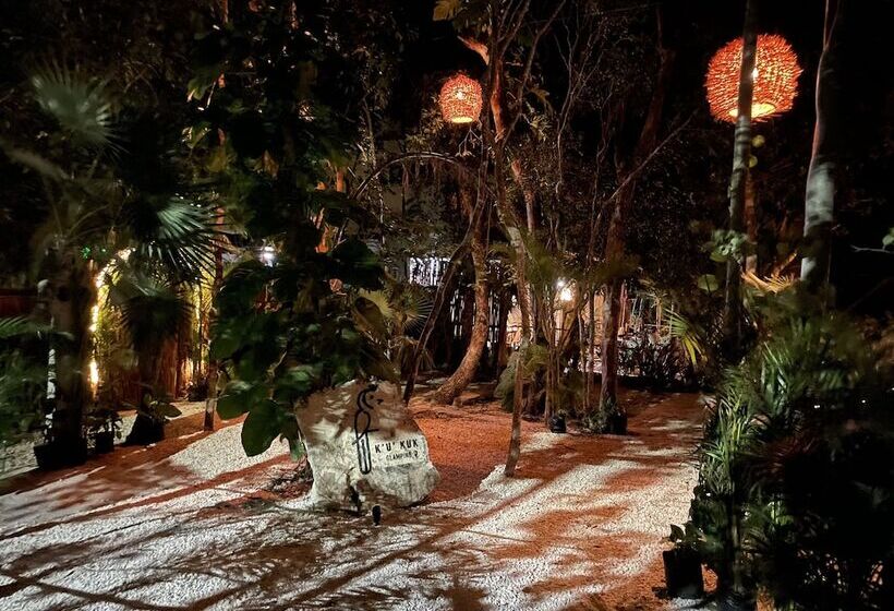 בית מלון כפרי Ku Kuk Glamping