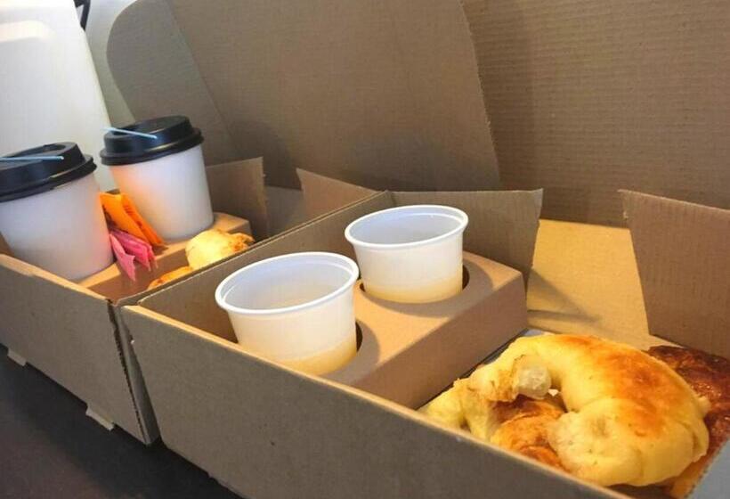 ホテル La Madrileña