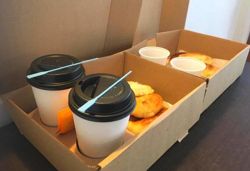 ホテル La Madrileña