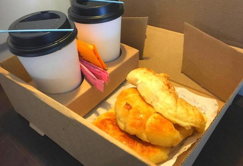 ホテル La Madrileña