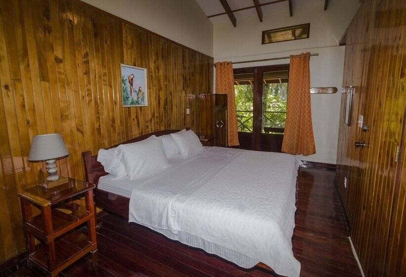 فندق La Ponderosa Beach & Jungle Resort