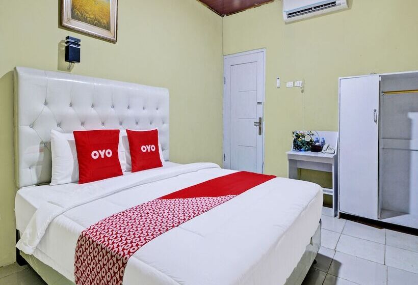 ホテル Maharani Guest House Syariah By Oyo