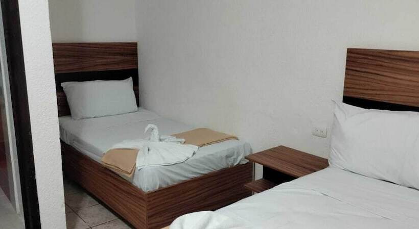 ホテル Mayab Playa   5th. Ave