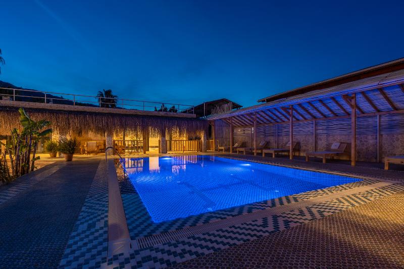 Отель Naturelife Bungalows & Spa