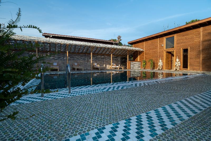 Отель Naturelife Bungalows & Spa