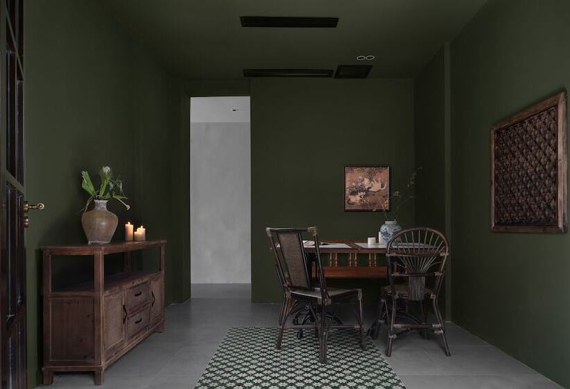 בית מלון כפרי Or Black