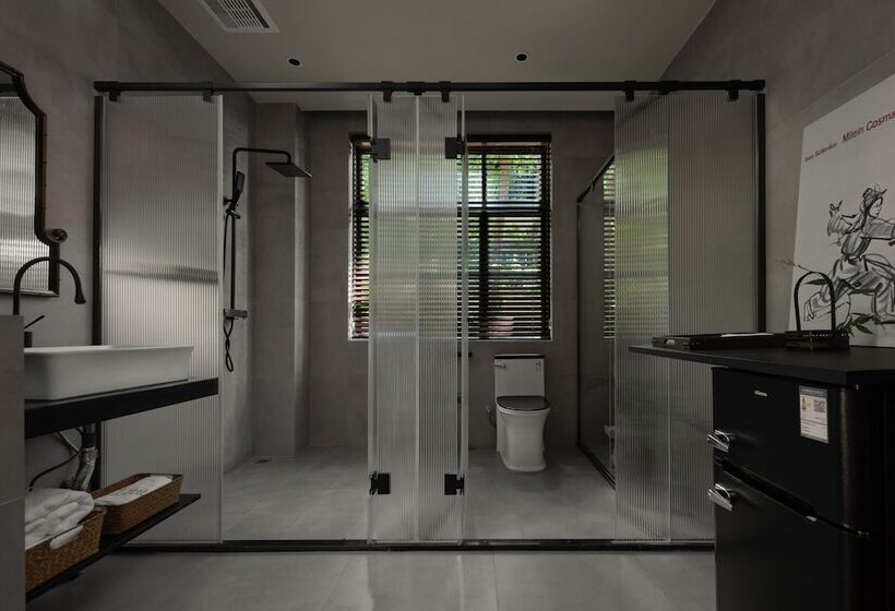 בית מלון כפרי Or Black