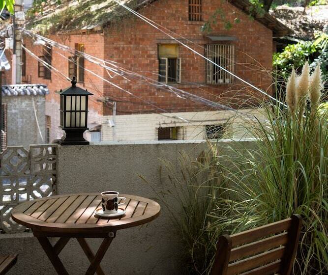 בית מלון כפרי Or Black