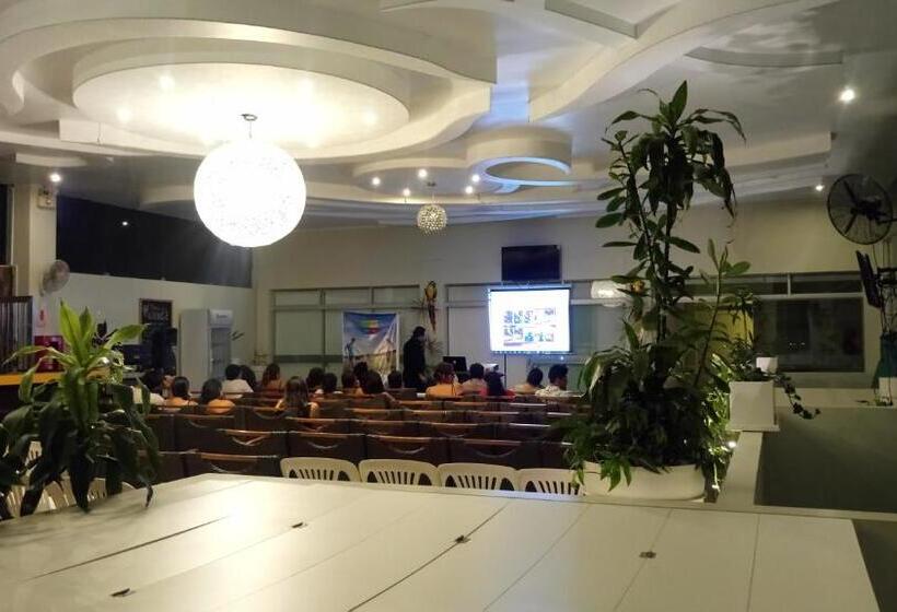 Отель Plaza Del Bosque Inn