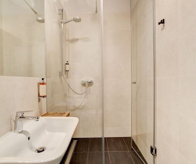 בית מלון כפרי Rint32