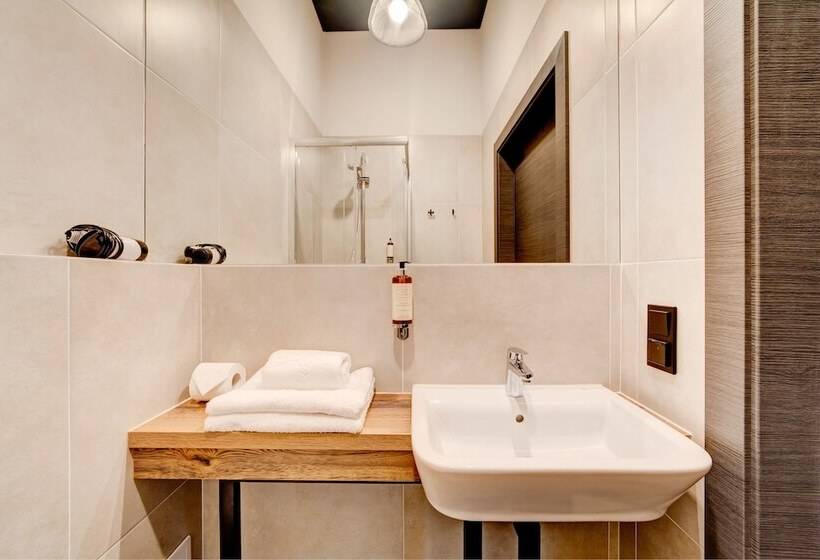 בית מלון כפרי Rint32