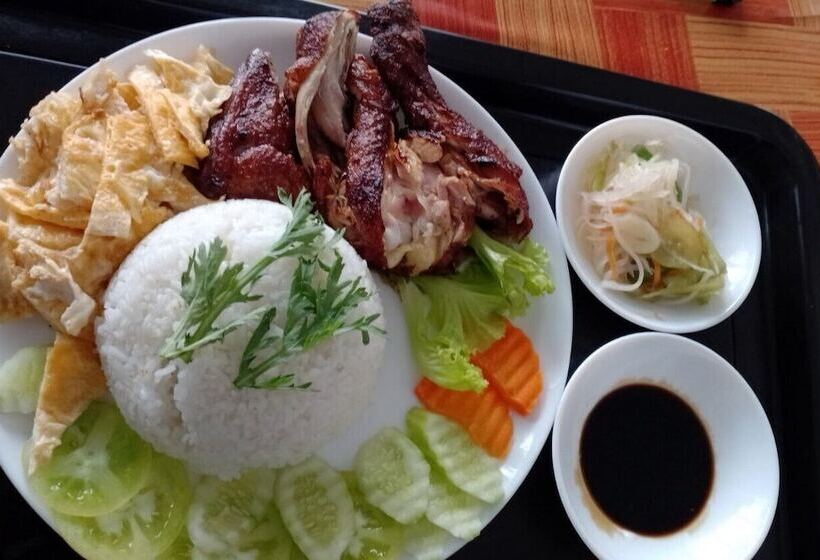 فندق Secret Head Quarters Phnom Penh