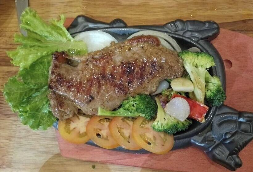 בית מלון כפרי Secret Head Quarters Phnom Penh