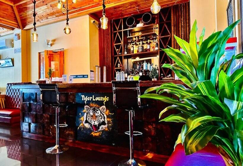 فندق Silver Cloud