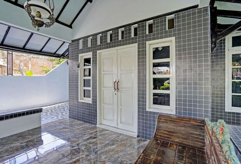 فندق Spot On 91868 Nusa Indah Guest House Syariah