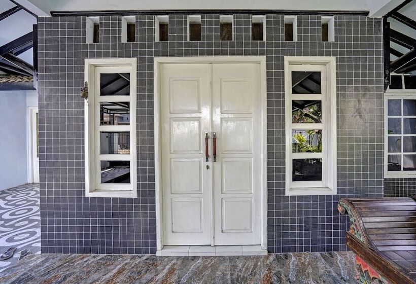 فندق Spot On 91868 Nusa Indah Guest House Syariah