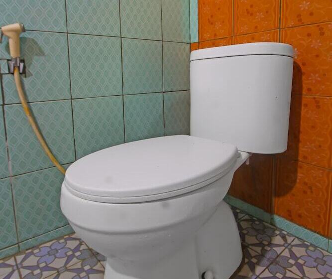 Отель Spot On 92462 Awenk Homestay Near Sd Gunung Wakul