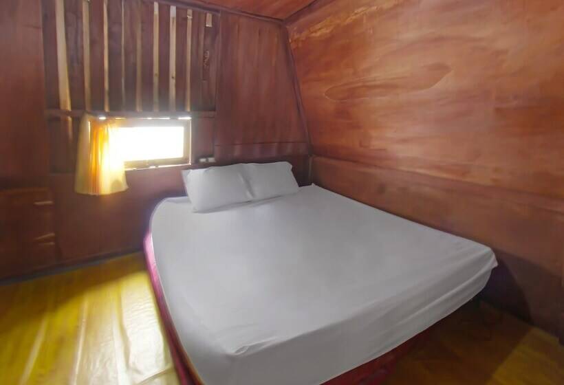 Отель Spot On 92462 Awenk Homestay Near Sd Gunung Wakul