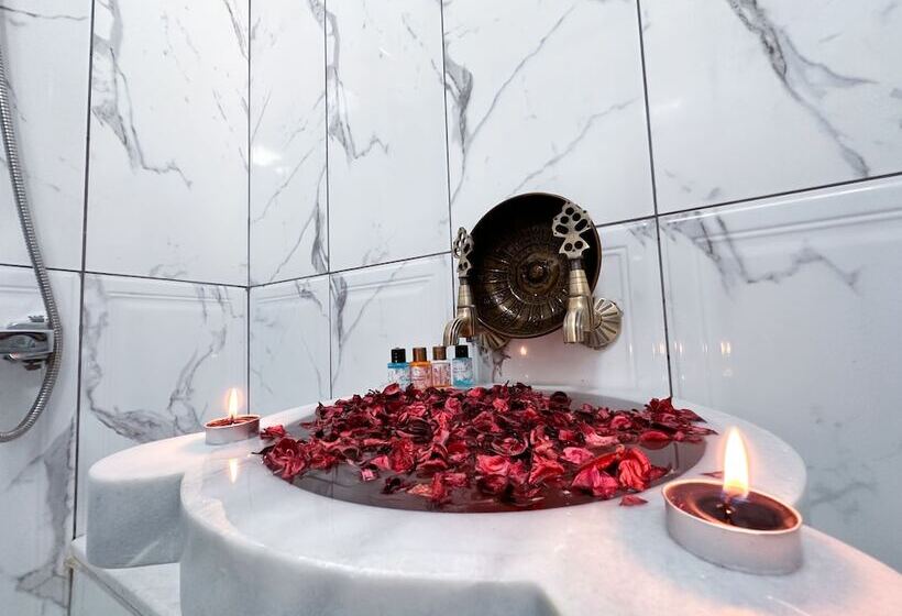 فندق Teker Luxury