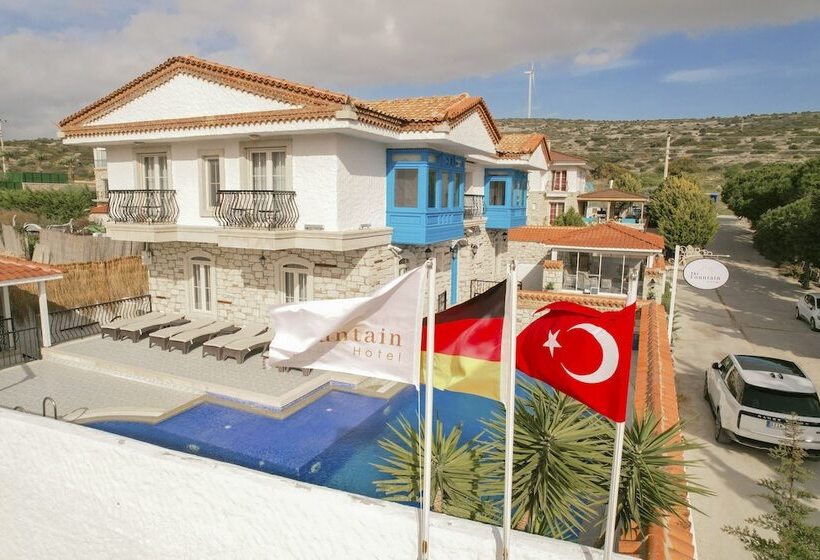 בית מלון כפרי The Fountain