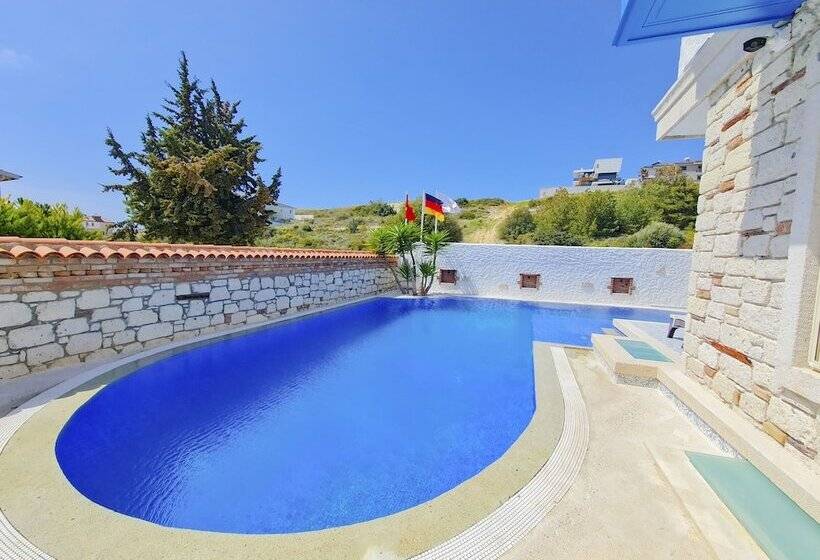 בית מלון כפרי The Fountain