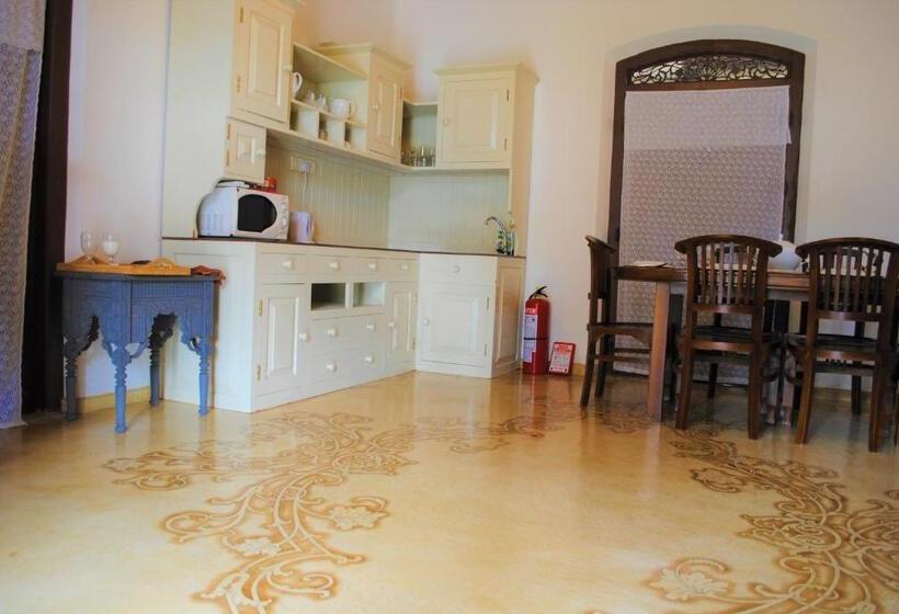 בית מלון כפרי The Kabok Villa By Vivanya