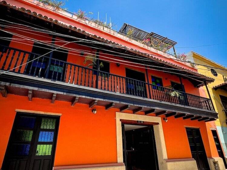 Отель The Orange House