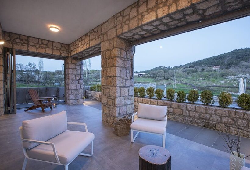 فندق Trio'da Kazdaglari