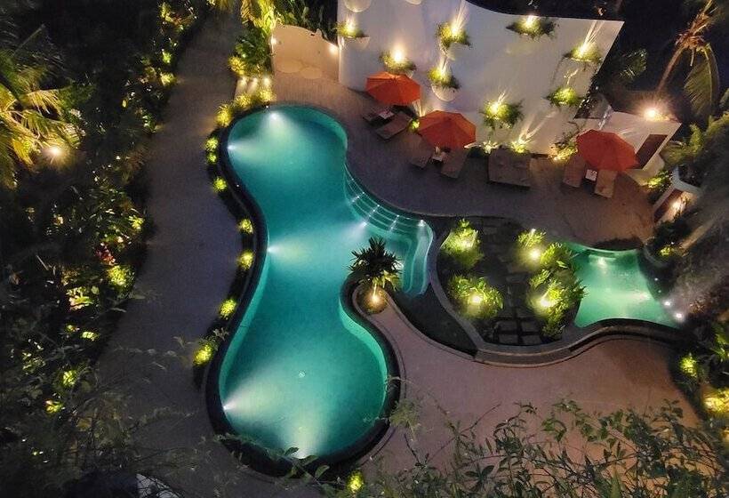 Отель Waka Villa Private Resort & Spa 16 + Adults Only