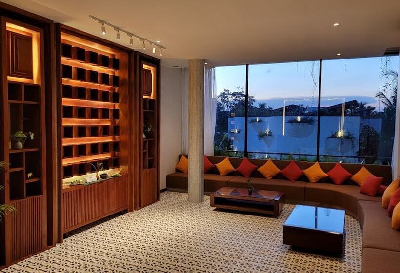 Отель Waka Villa Private Resort & Spa 16 + Adults Only