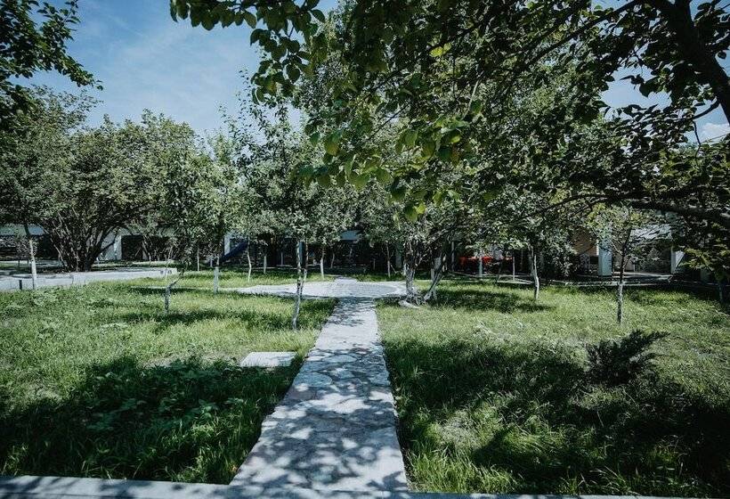 Lakeside Hotel & Spa