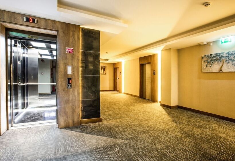 Nehir Otel