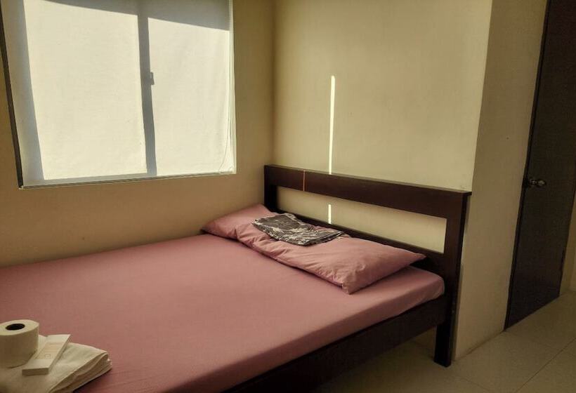 ペンション Alcoy Plaza Eco Park Cebu