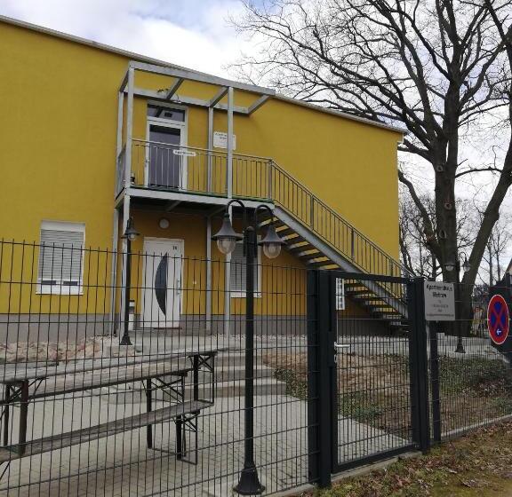 Пансион Apartmenthaus Mehrow