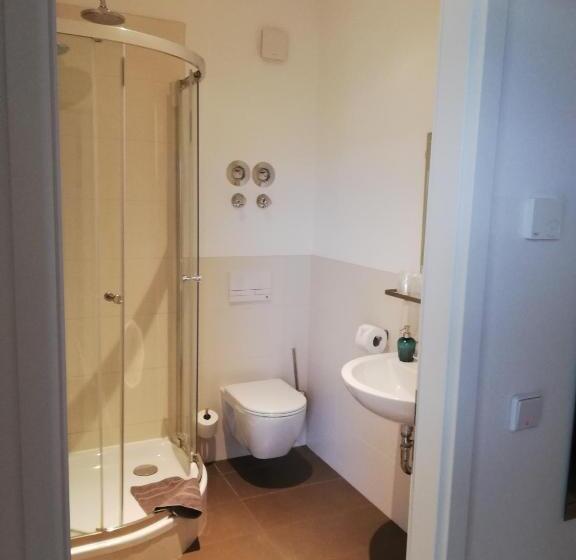 Пансион Apartmenthaus Mehrow