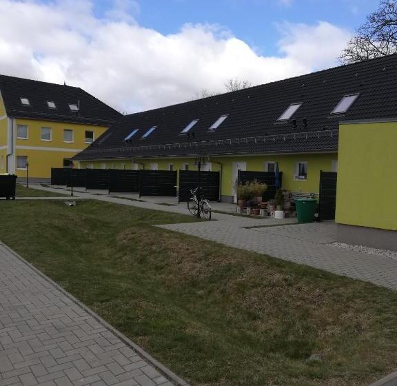 Пансион Apartmenthaus Mehrow