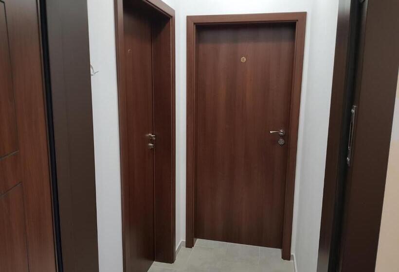 פנסיון Apartments Alexandra