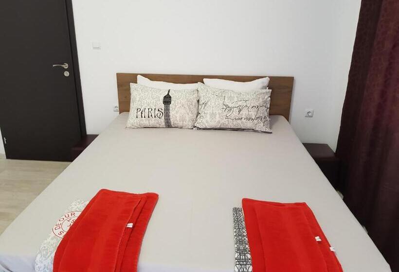 פנסיון Apartments Alexandra