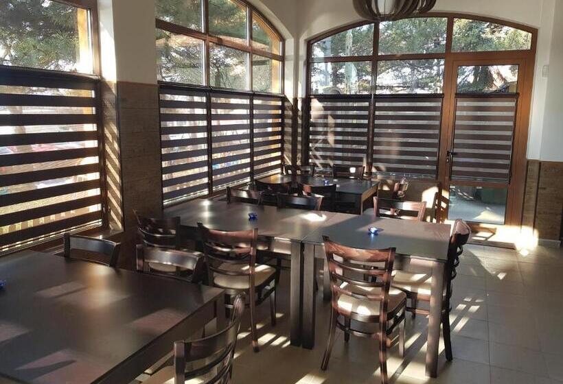 פנסיון Apartments Alexandra