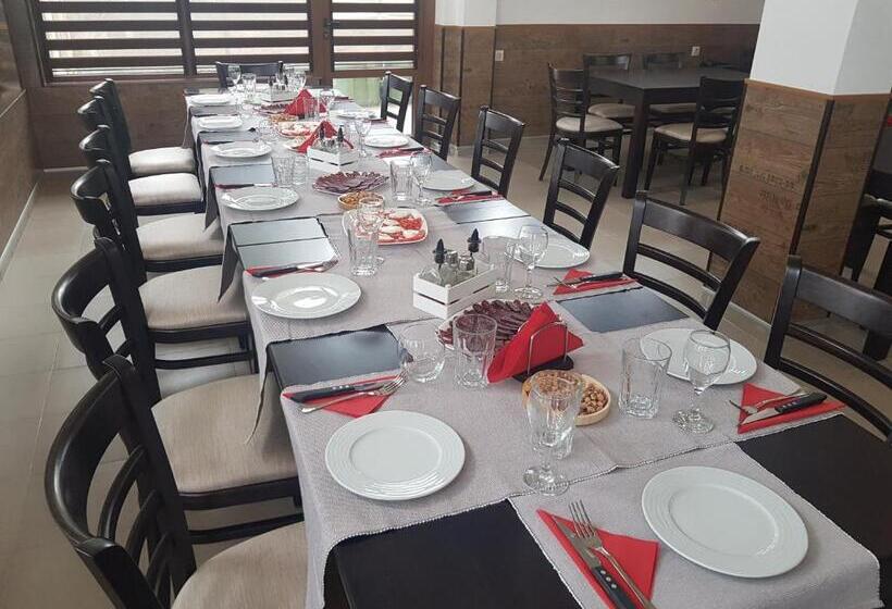 פנסיון Apartments Alexandra