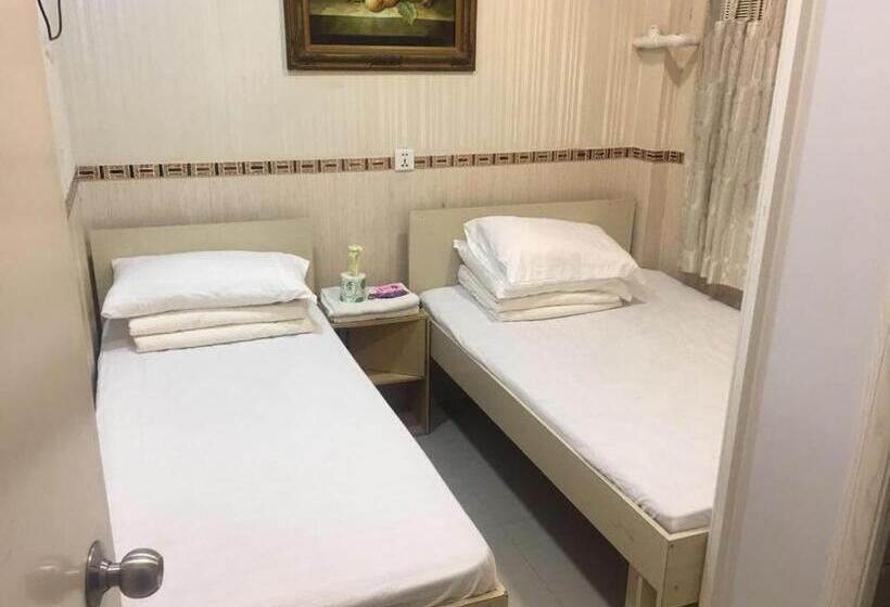 پانسیون Aries Guest House