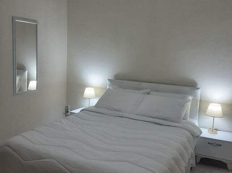 بنسيون Casa Alexis Y Mary Antalya Turquía No1