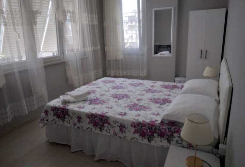 بنسيون Casa Alexis Y Mary Antalya Turquía No1