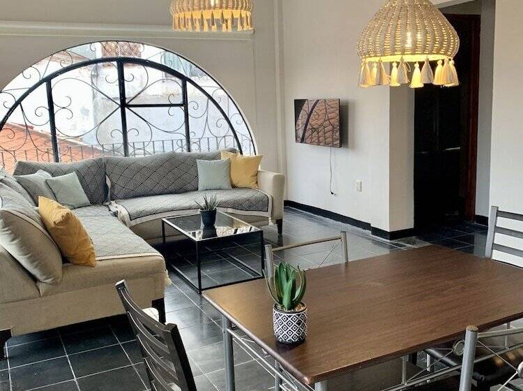 פנסיון Casabambu