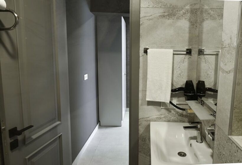 膳宿费 Pier 21 House