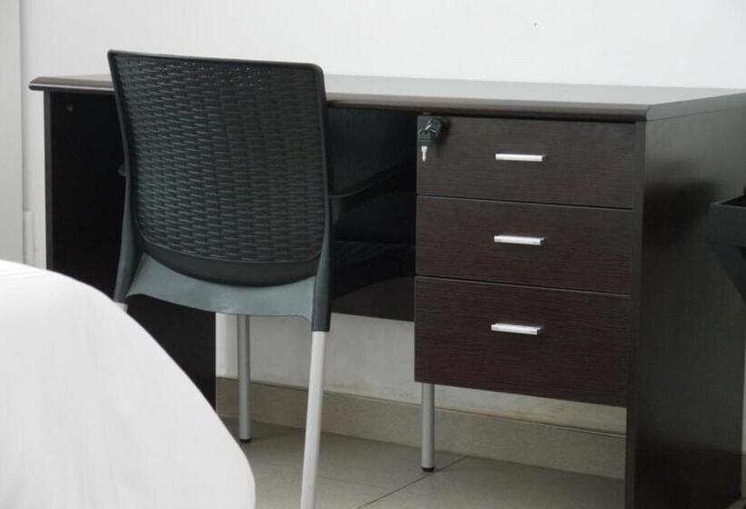 بنسيون Fama Lodge Rm11