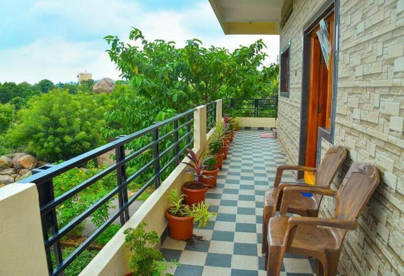 פנסיון Gopi Homestay