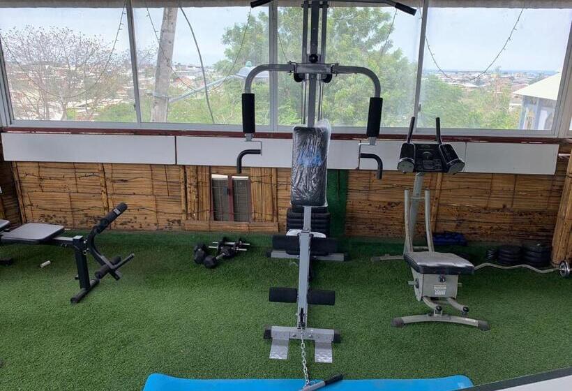 بنسيون Hostal Corazón Del Mar