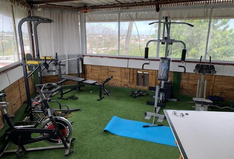 بنسيون Hostal Corazón Del Mar